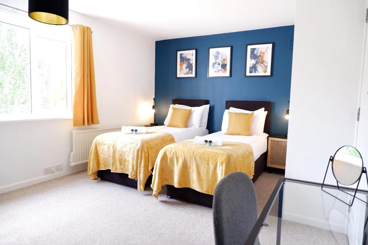 Comfortable And Cozy 4-Bedroom House Near The Hospital CBG Eksteriør billede